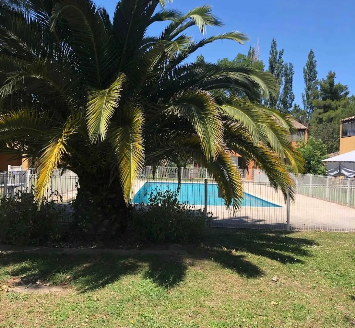 Apartment T2 Tout Confort Dans Un Cadre Exceptionnel ! Arles France